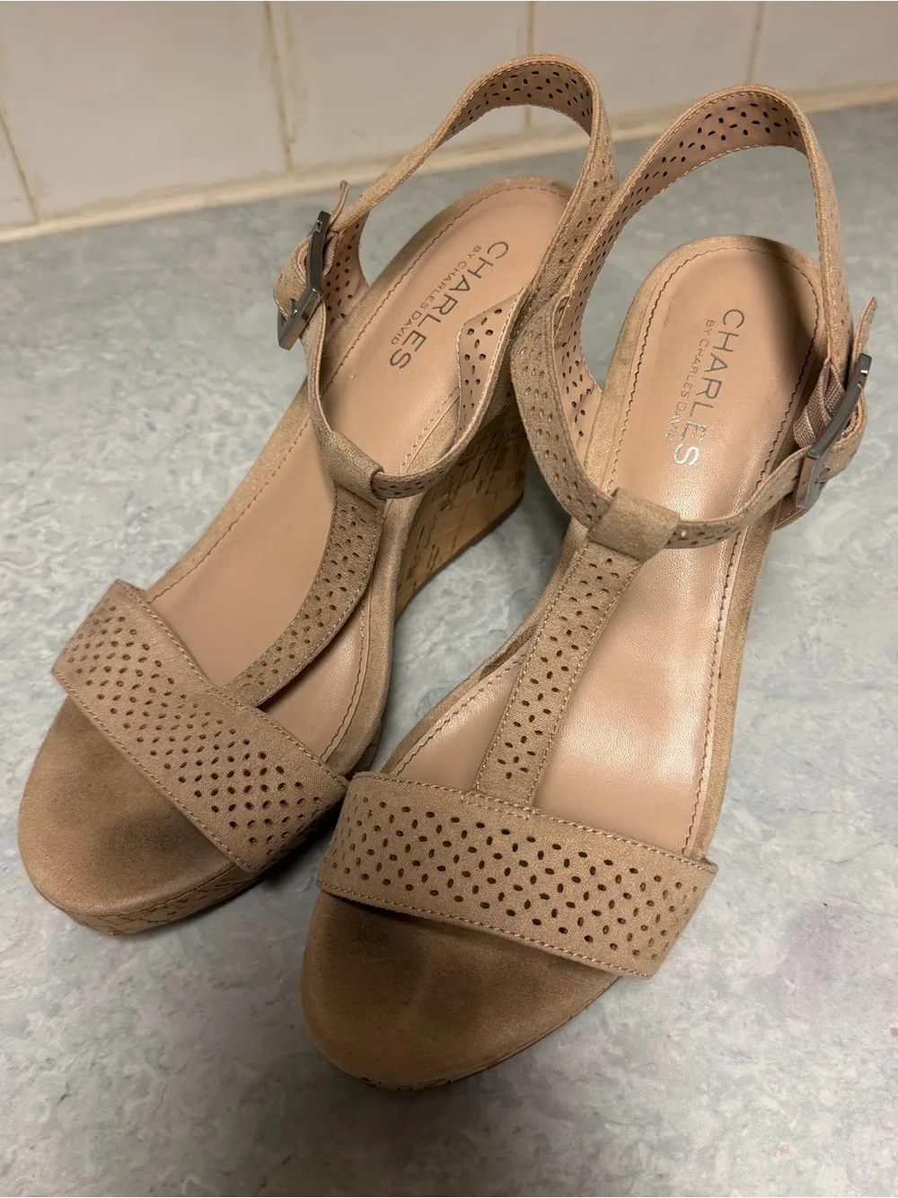 Charles David Women's Beige Suede 4.5” Wedge Sandals with Ankle Strap size 8